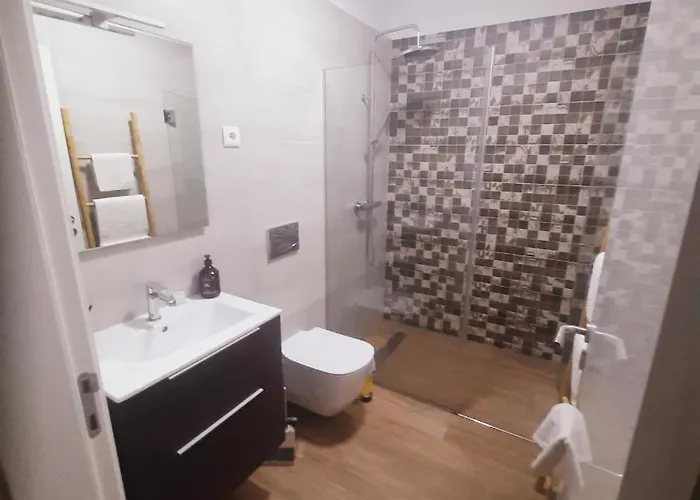 Casa De Bairros Hébergement de vacances *